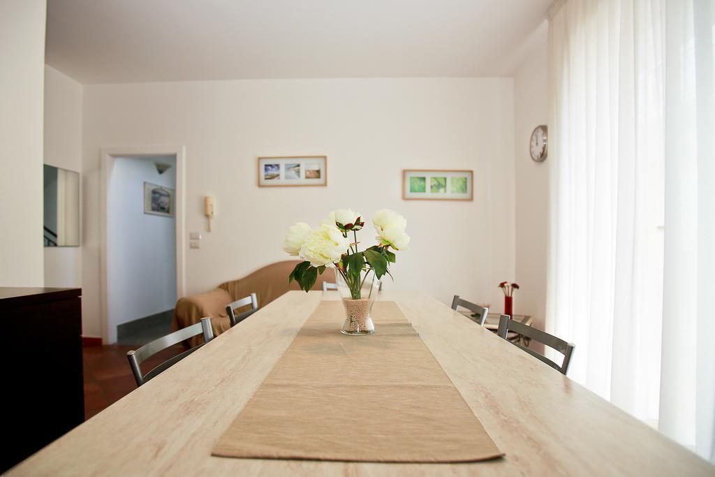 B&B A Casa Di Amici Giardini Naxos Exterior photo